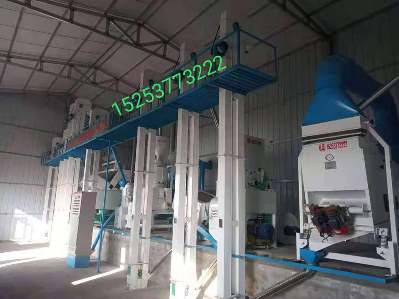 內(nèi)蒙鄂爾多斯達拉特旗恩格貝鎮(zhèn)40噸大米成套加工設備安裝調(diào)試完畢